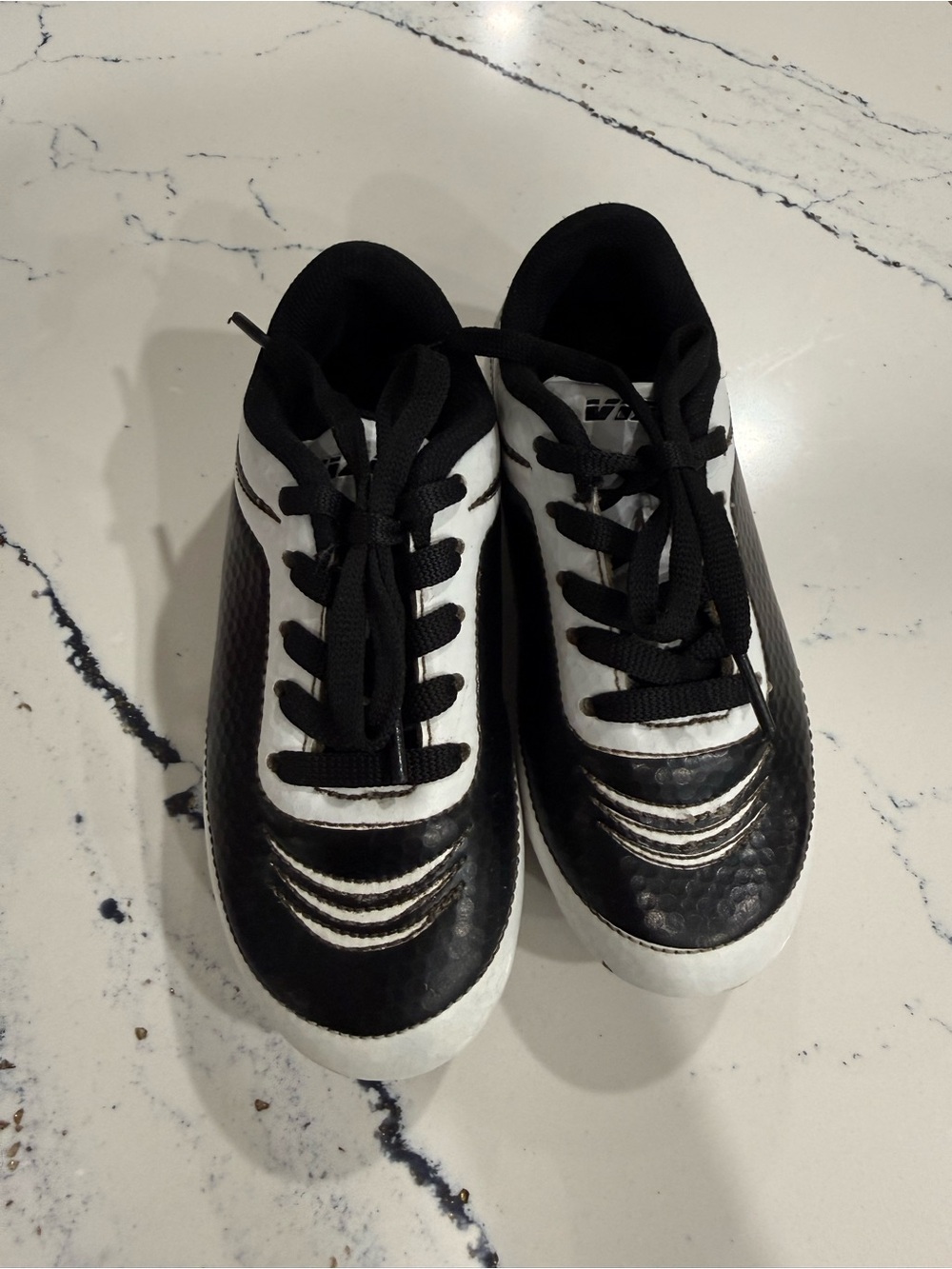 Kids Black and White soccer xleara